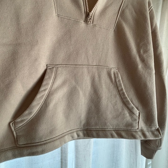 Old Navy Beige Quarter-Zip Pullover - Picture 3 of 7